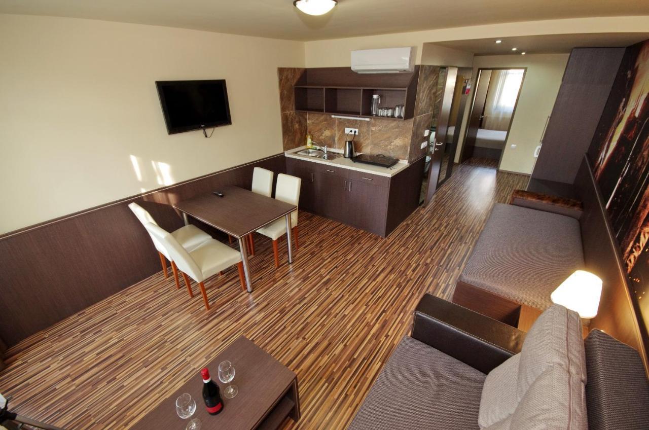Apartmán Corvin *